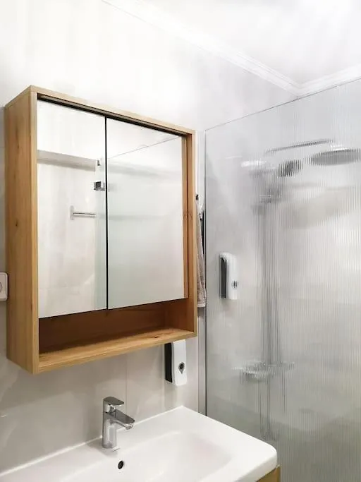 Chez L'Hadriana, 2X Ac Clim Wi-Fi,Newly Renovated Apartment Nice 0*,  France