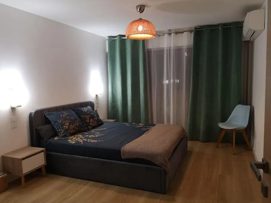 Apartmán Chez L'Hadriana, 2X Ac Clim Wi-Fi,Newly Renovated Nice